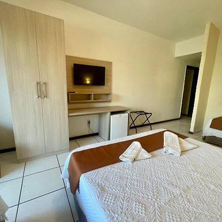 Hotel La Brise Cabo Frio Extérieur photo